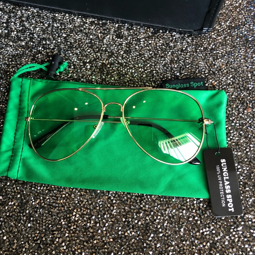 Green Aviator Gold Frame Sunglasses